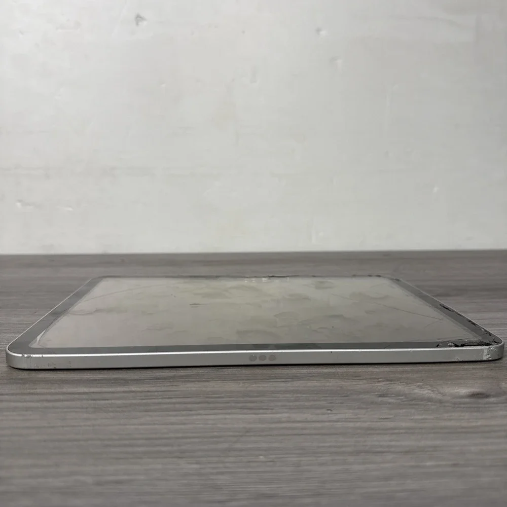 Apple iPad 10th Gen A2757 64GB Unlocked Wifi Cellular Bad Display and No Power